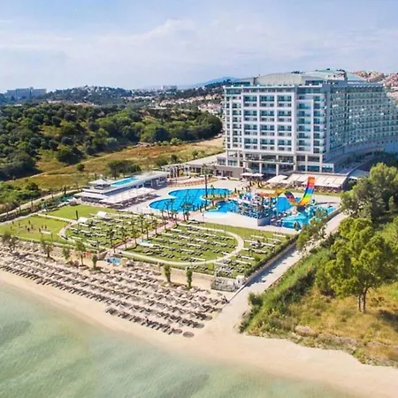Villa Blue By The Pool, Near Sea Kuşadası