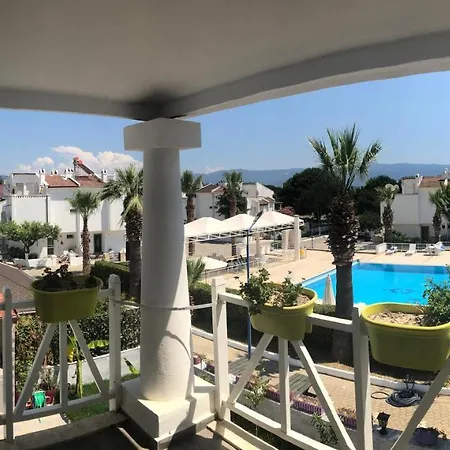 Villa Blue By The Pool, Near Sea *